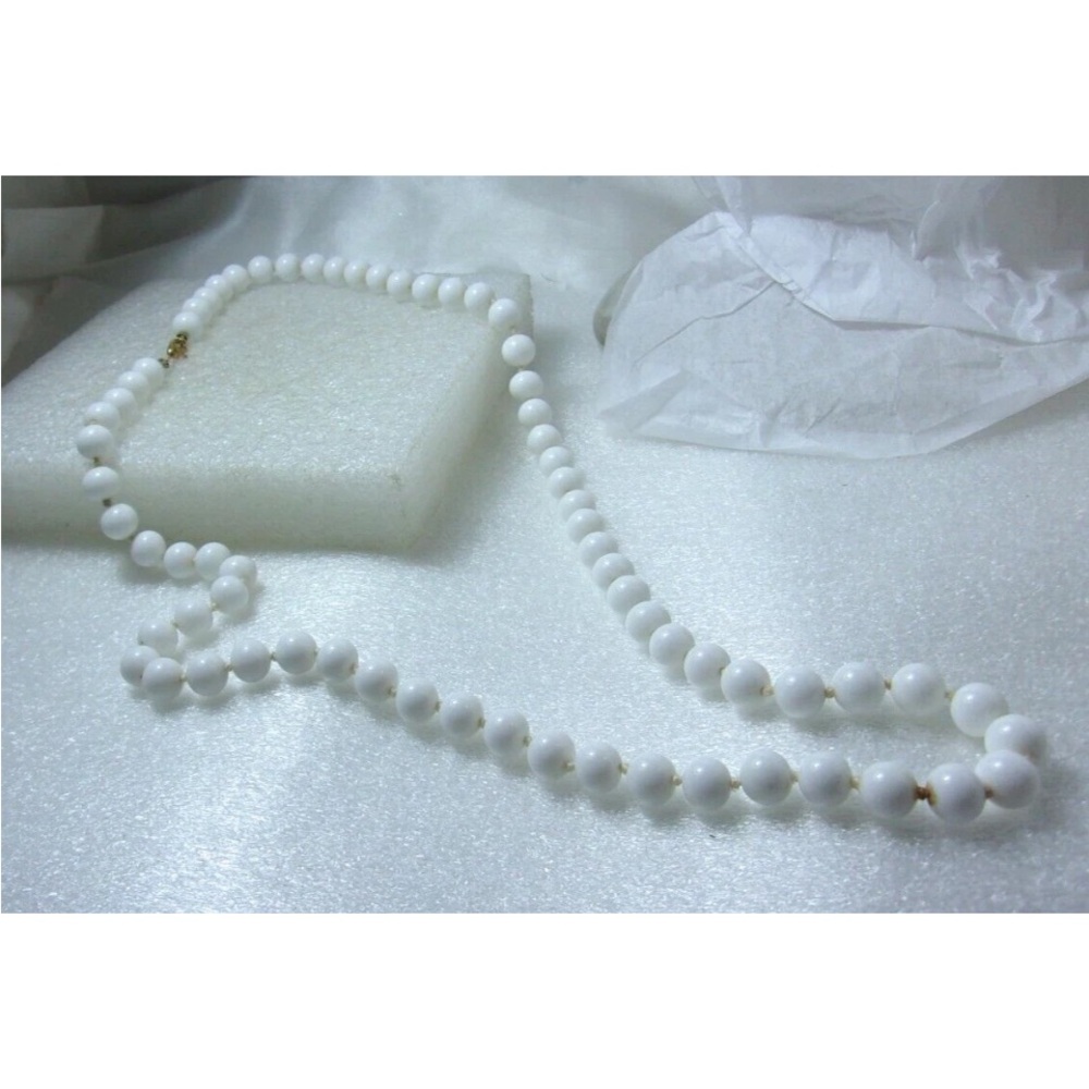 MONET Vintage Gold tone
Individually Knotted White Milk Glass 24"